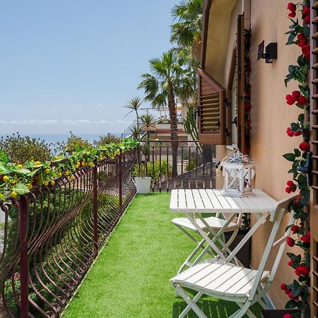 La Goccia Sul Mare Apartment Letojanni Bagian luar foto
