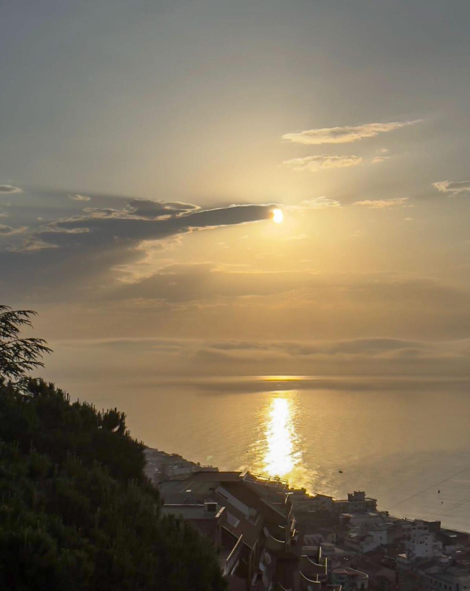 La Goccia Sul Mare Apartment Letojanni Bagian luar foto